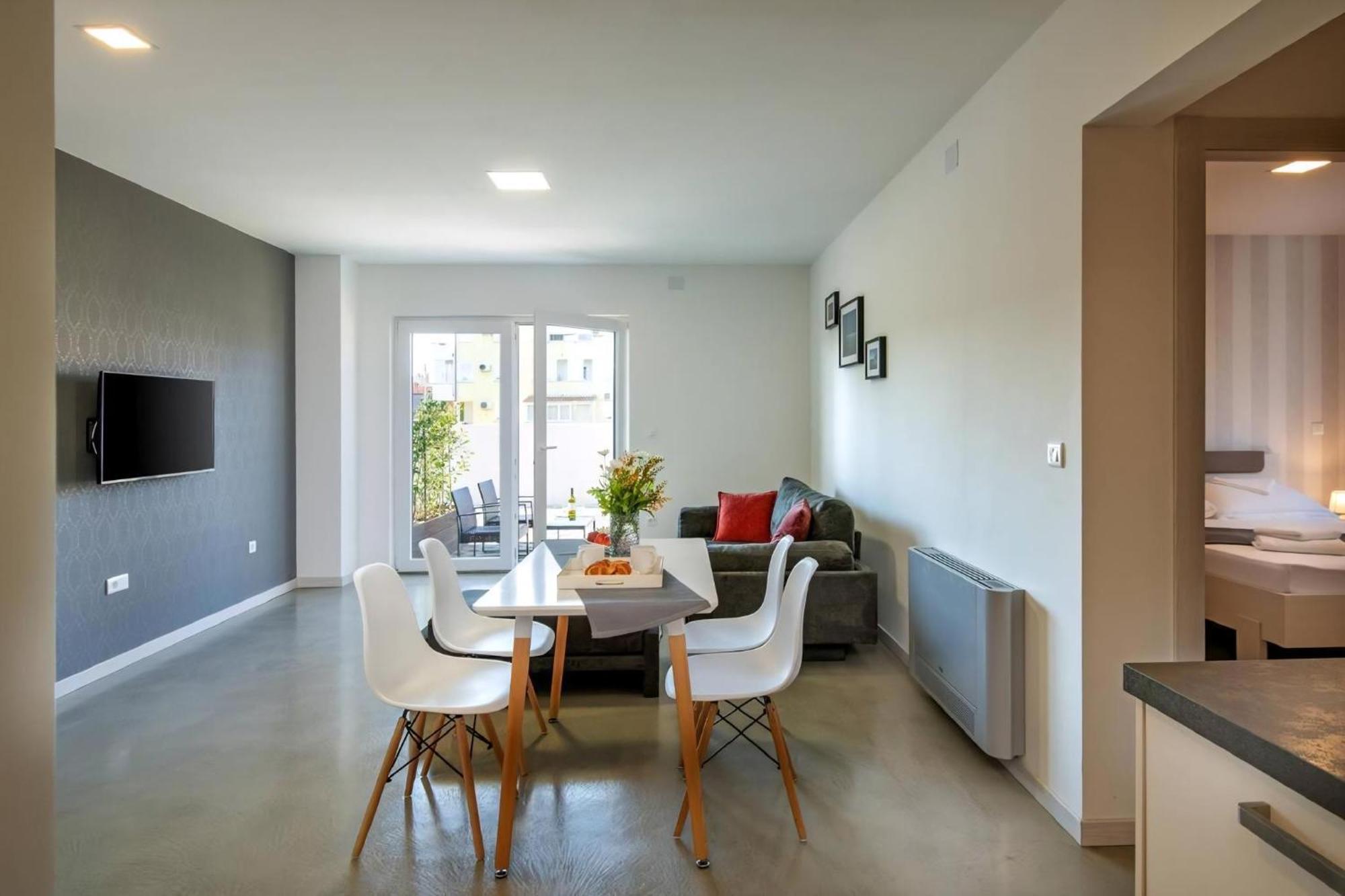 In Mit Privater Terrasse Apartman Pula